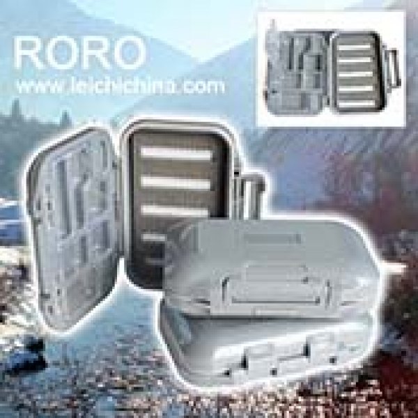 Waterproof fly box slit foam and compartments RO