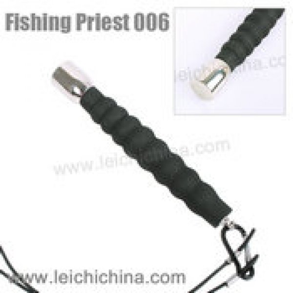 fishing priest 006